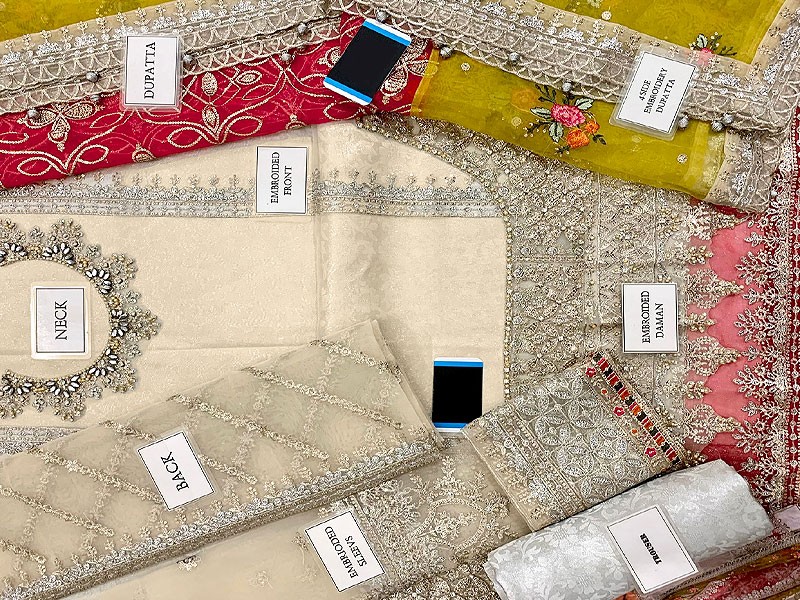 Luxury Heavy Embroidered Organza Wedding Dress 2024