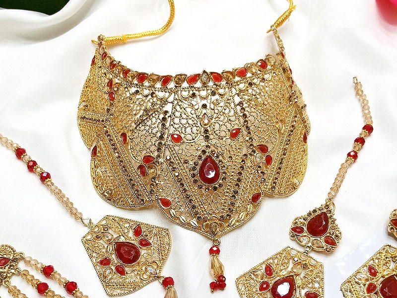 Bridal Collar Choker Jewellery Set with Earrings, Jhumar and Maang Teeka