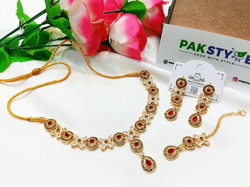 Glamorous Naurattan Golden Jewellery Set with Earrings Price in Pakistan