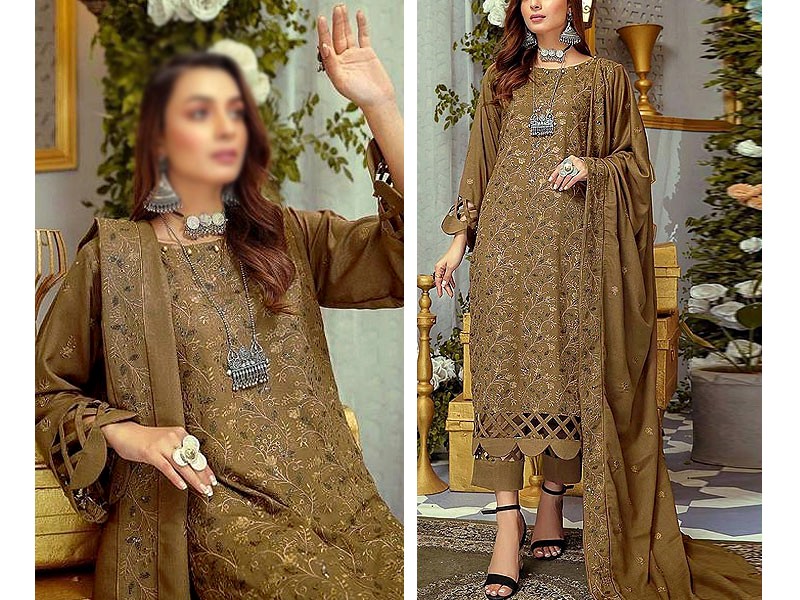 Luxury Embroidered Lawn Suit 2024 with Bamber Chiffon Dupatta Price in Pakistan