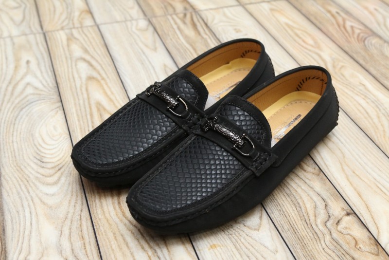 Men's Textured Black Loafers Price in Pakistan (M009836) - 2022 Designs ...