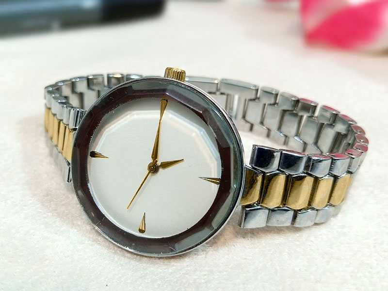 Elegant White Dial Ladies Bracelet Watch Price in Pakistan