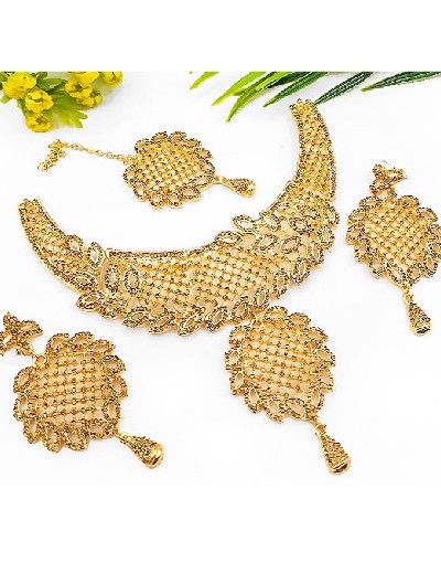 Gorgeous Party Wear Jewelry Set with Earrings & Tikka