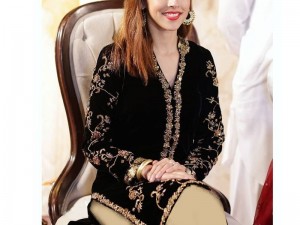 Elegant 2-Piece Embroidered Black Linen Dress 2022 Price in Pakistan