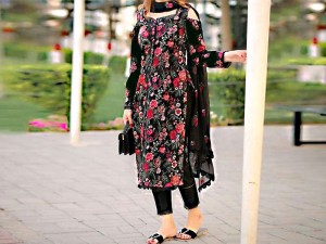 Heavy Embroidered Linen Dress 2022 with Bamber Chiffon Dupatta Price in Pakistan