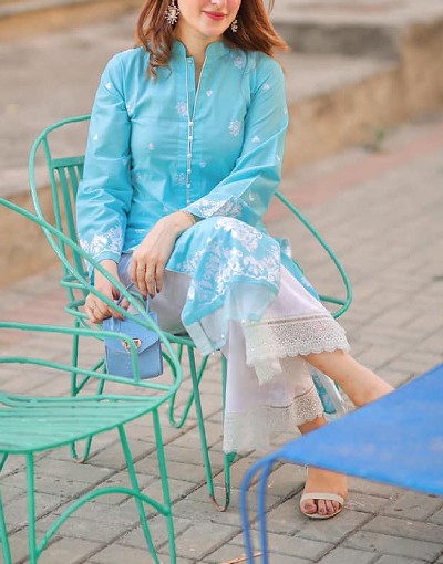 Trendy 2-Piece Heavy Embroidered Lawn Dress 2023 Price in Pakistan