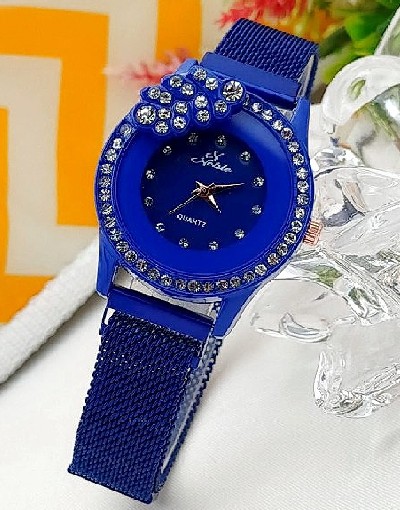 Noble Leaf Magnet Chain Fashion Watch for Ladies - Blue Price in Pakistan