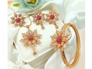 Elegant Floral Design Locket Set with Bracelet & Earrings Price in Pakistan