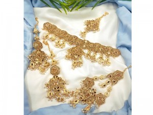 Stylish Bridal Choker Necklace Set with Earrings, Jhoomar & Tikka Price in Pakistan