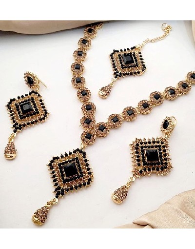 Elegant Fashion Jewelry Set with Earrings & Tikka Price in Pakistan