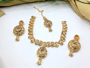 Elegant Golden Jewelry Set with Earrings & Tikka Price in Pakistan
