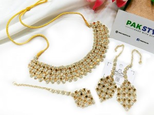 Elegant Golden Bridal Jewelry Set with Earrings & Tikka Price in Pakistan
