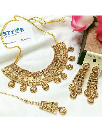 Heavy Bridal Jewelry Set with Earrings & Tikka Price in Pakistan