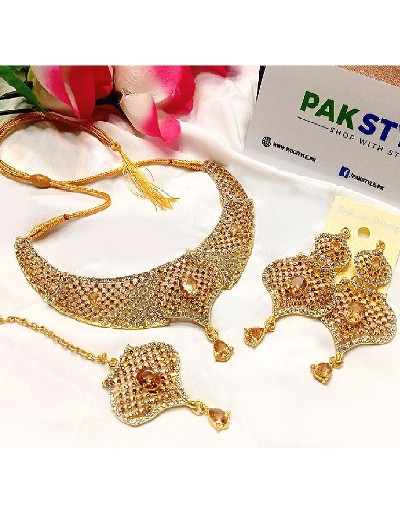 Elegant Party Wear Necklace Set with Earrings & Tikka Price in Pakistan