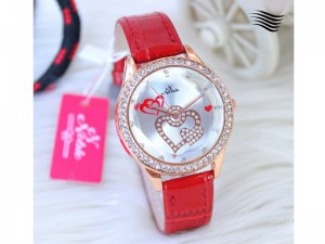 Noble Heart Dial Girls Fashion Watch Price in Pakistan