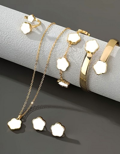 5-Piece White Five Leaf Clover Design Je